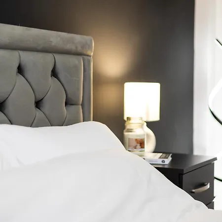 Vakantiehuis Cozy Home, Sleeps 4,only 7mins From Centre, Parking, Wifi & Netflix Leeds (West Yorkshire)