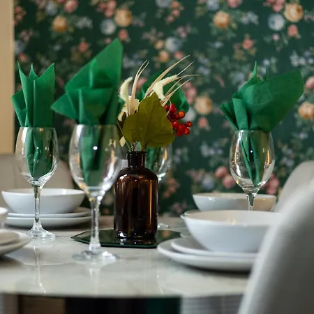 Holiday home Cozy Home, Sleeps 4,only 7mins From Centre, Parking, Wifi & Netflix Leeds (West Yorkshire)