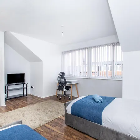 Cozy Home, Sleeps 4,only 7mins From Centre, Parking, Wifi & Netflix Leeds (West Yorkshire)