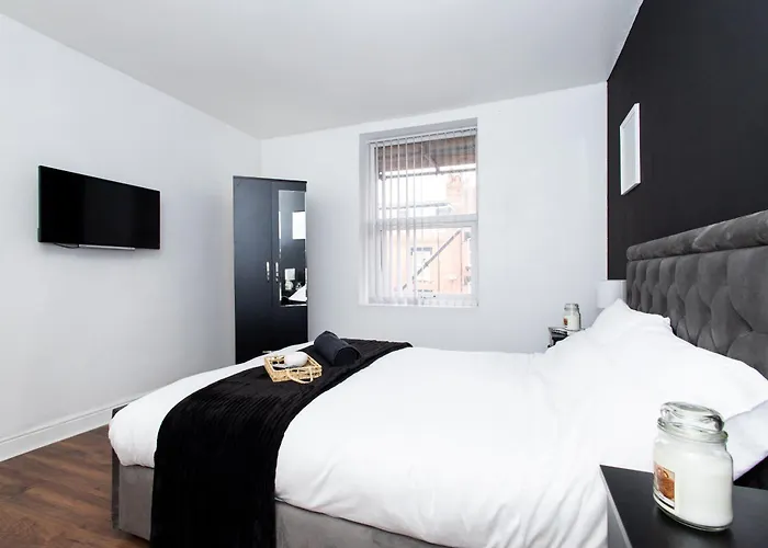 Cozy Home, Sleeps 4,only 7mins From Centre, Parking, Wifi & Netflix Semesterbostad *