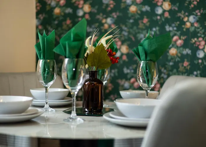 Holiday home Cozy Home, Sleeps 4,only 7mins From Centre, Parking, Wifi & Netflix Leeds (West Yorkshire)