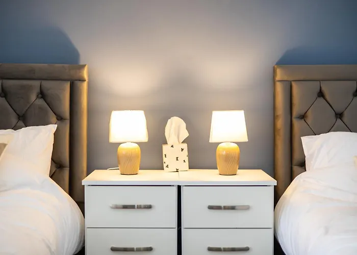 Cozy Home, Sleeps 4,only 7mins From Centre, Parking, Wifi & Netflix *