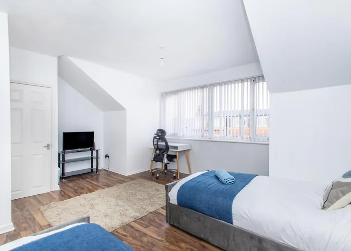 Cozy Home, Sleeps 4,only 7mins From Centre, Parking, Wifi & Netflix Leeds (West Yorkshire)