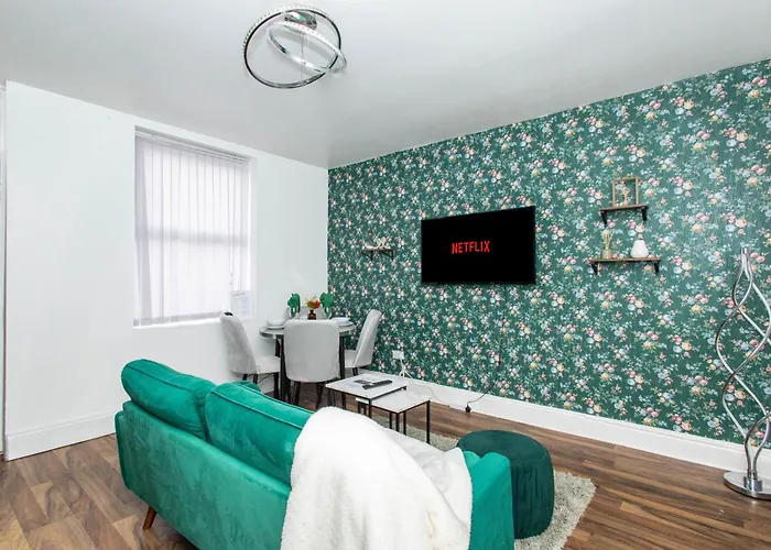 度假居 Cozy Home, Sleeps 4,only 7mins From Centre, Parking, Wifi & Netflix *